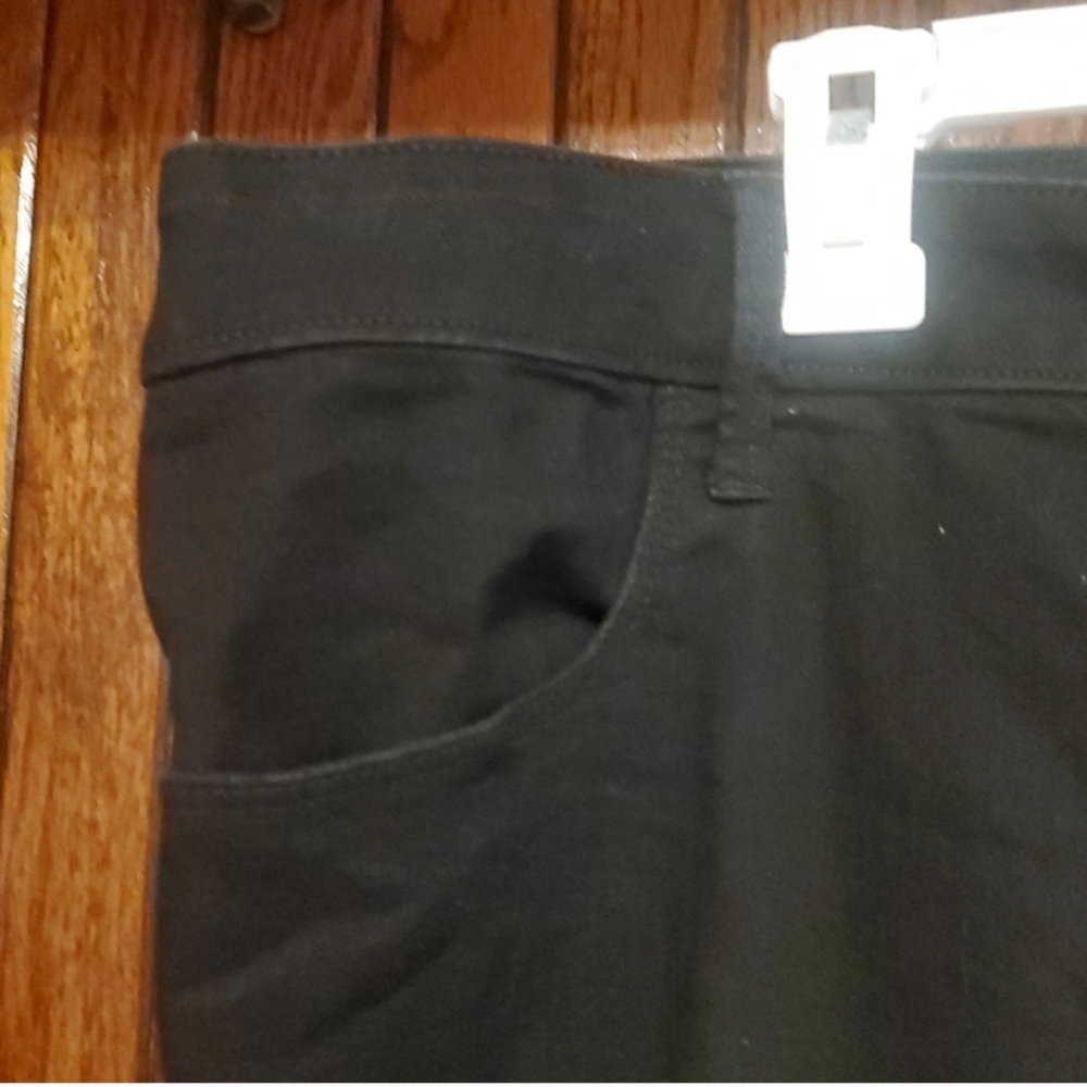 ❤ 3 For $18 OLD NAVY SIZE 24 PLUS Black Slim Fit Pants - Picture 2 of 6